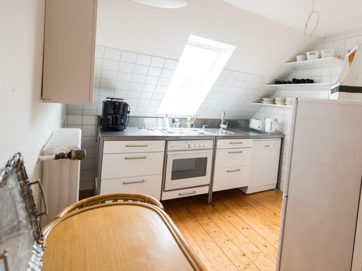 Kanalvilla - Urlaub Am Nord-Ostseekanal - Zwei Ferienwohnungen Im Angebot- Eine Im Dachgeschoss Und Eine Wohnung Mit Garten Sehestedt  エクステリア 写真